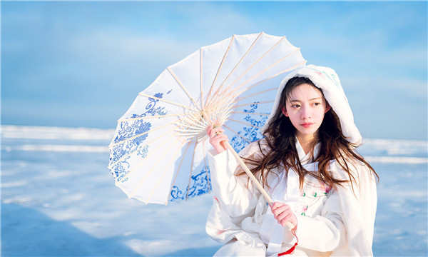 临湘试管代怀生子多少钱一个？助孕之路的费用分析与方案选择